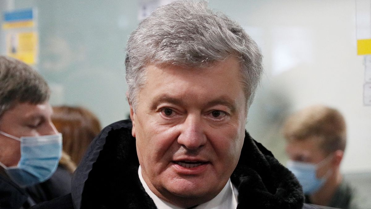Ukrajinský exprezident Porošenko se vrátil do vlasti, kde mu hrozí vězení
